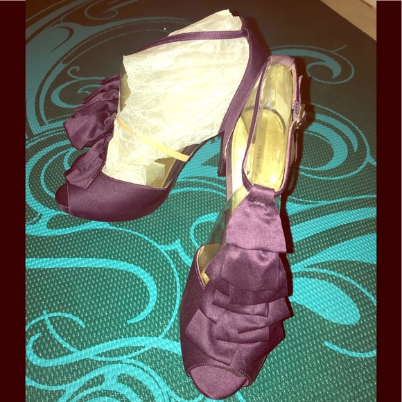 Nine West heels - Picture 2 of 3